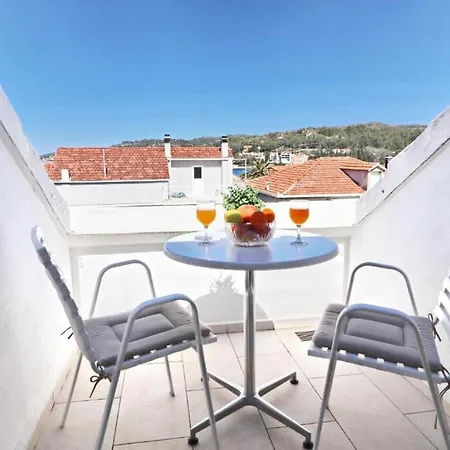 Niks - Terrace & Sea View Vela Luka